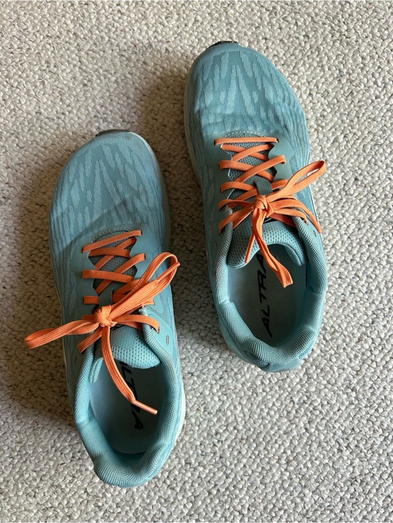 Altra Shoes - Altra Women's Teal Athletic Shoes with Orange Laces